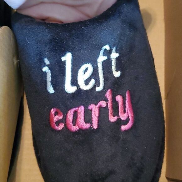 New Dearfoams Slippers with mask - Picture 3 of 5